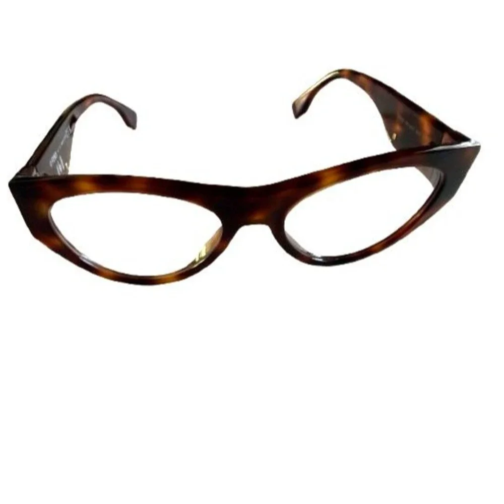 Fendi model fe50092i